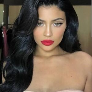 Kylie Cosmetics Matte Liquid Lipstick - 402 Mary Jo K